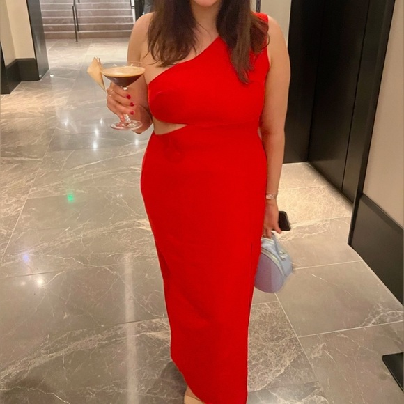 One shoulder red maxi Dress with thigh split and cutout - Picture 9 of 9